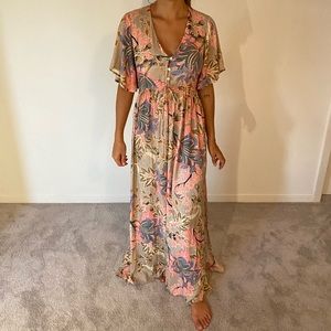 On The Road sexy summer maxi dress! ☀️